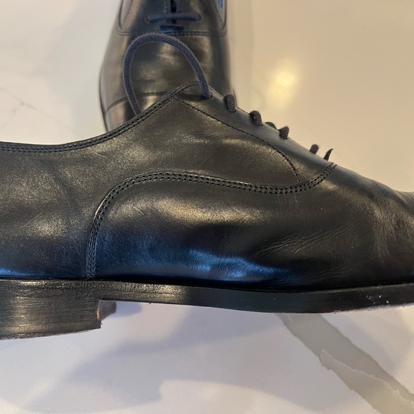 Allen Edmonds Siena Cap-stitch Oxford Dress Shoe.  Black main image 15